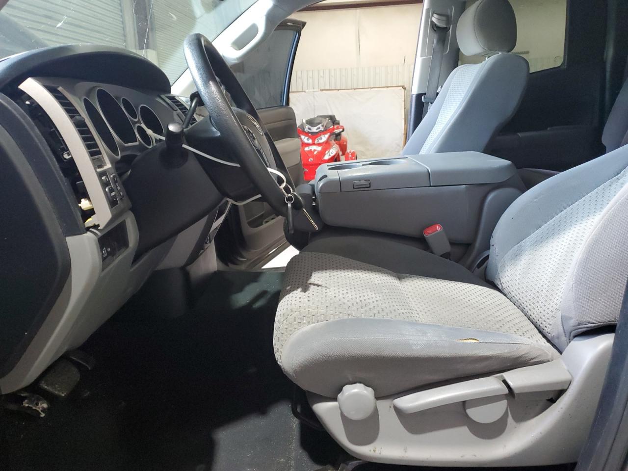 2013 Toyota Tundra - Image 7