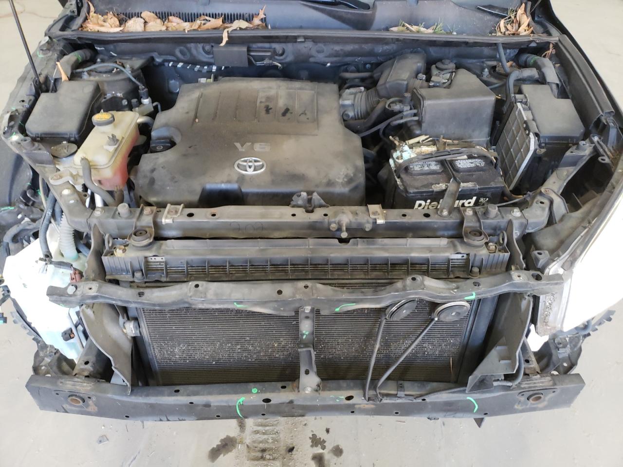2010 Toyota RAV 4 - Image 11