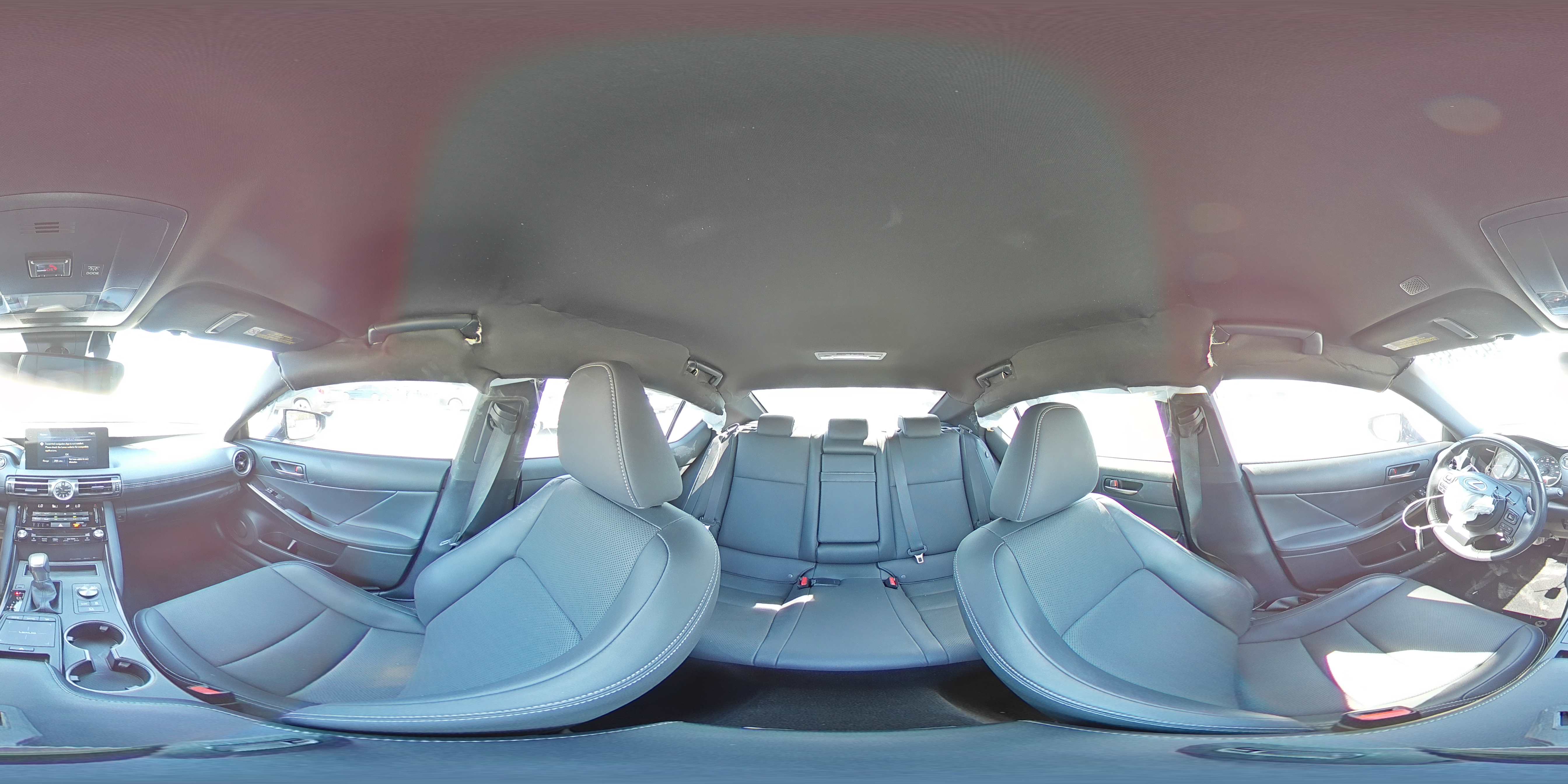2021 Lexus IS - Image 12