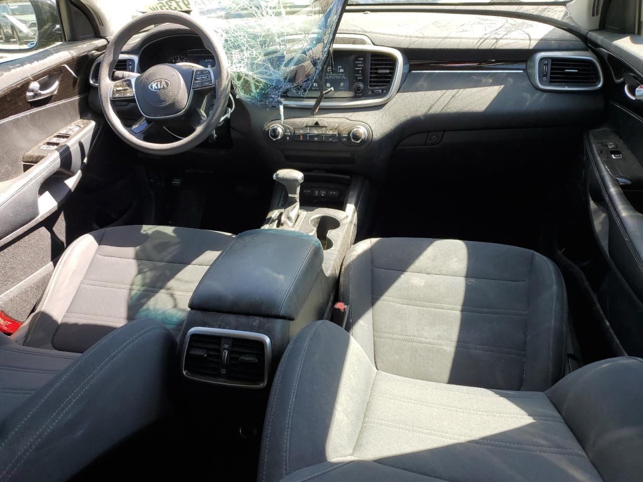 2019 Kia Sorento - Image 8