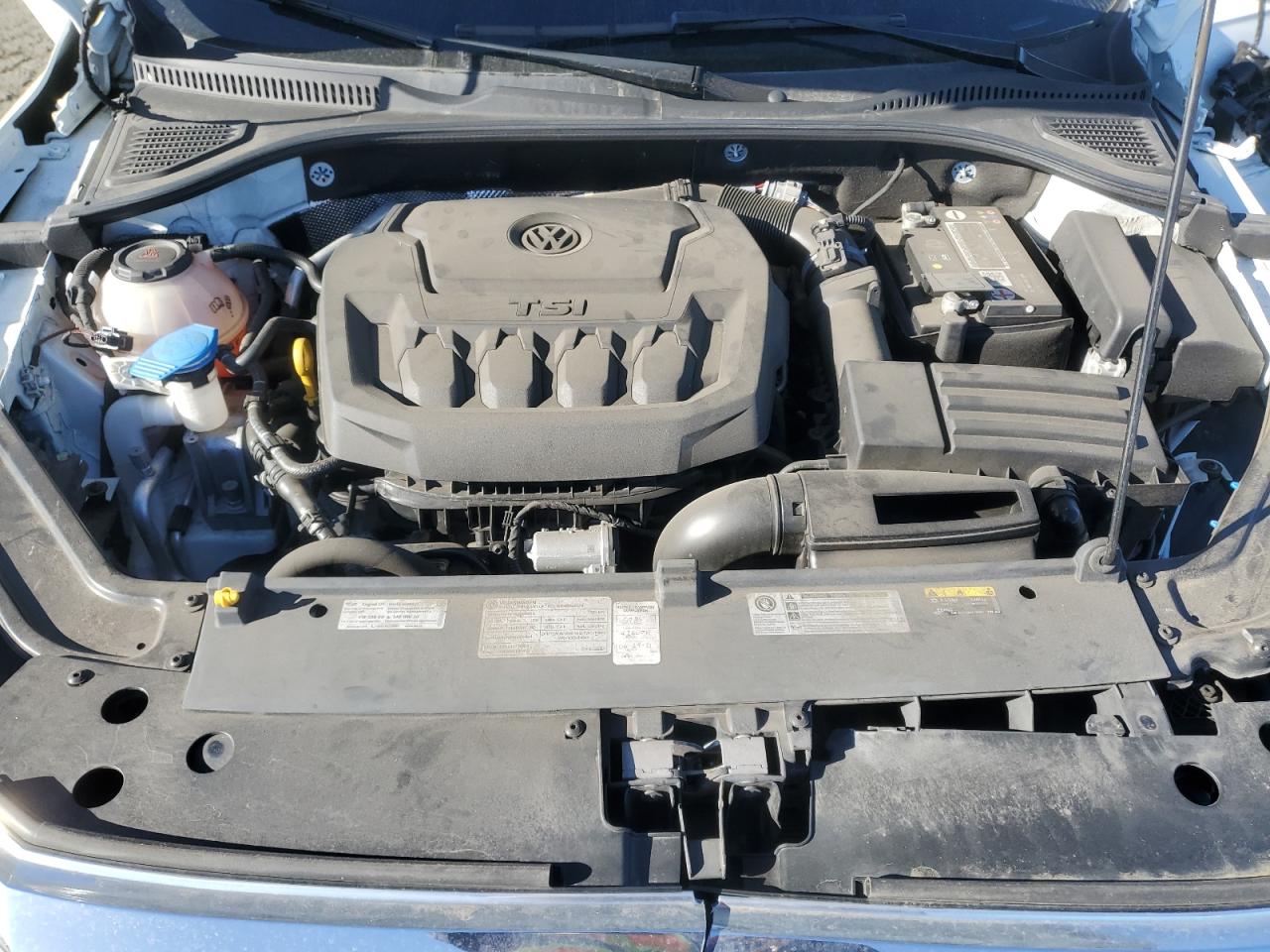 2020 Volkswagen Passat - Image 11