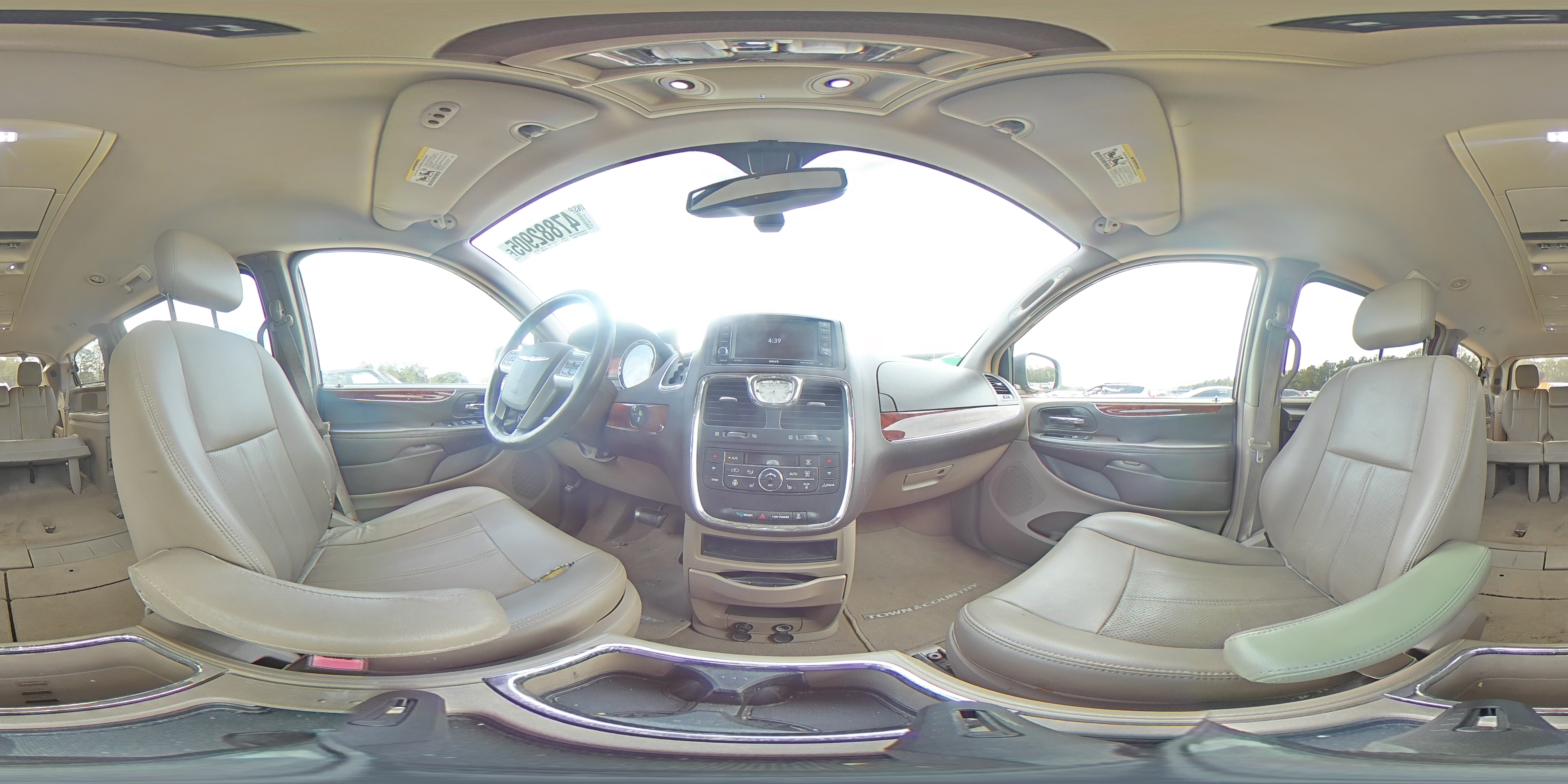 2013 Chrysler Town & Country - Image 14