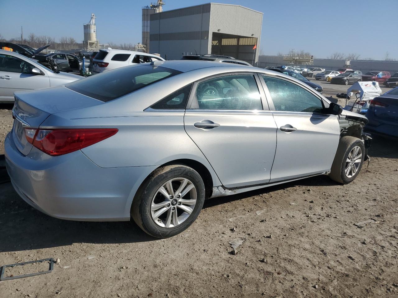 2013 Hyundai Sonata - Image 3