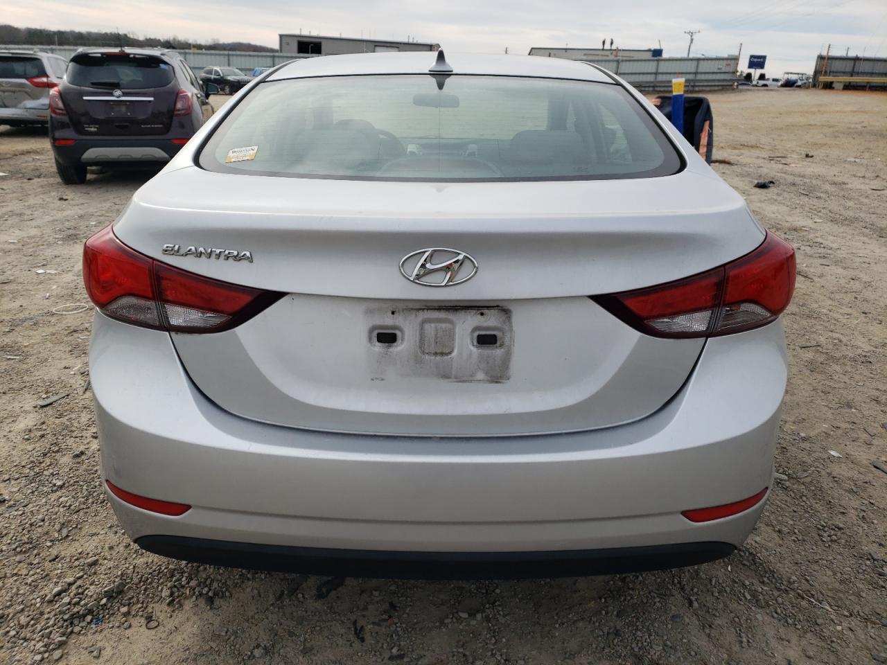 2015 Hyundai Elantra - Image 6