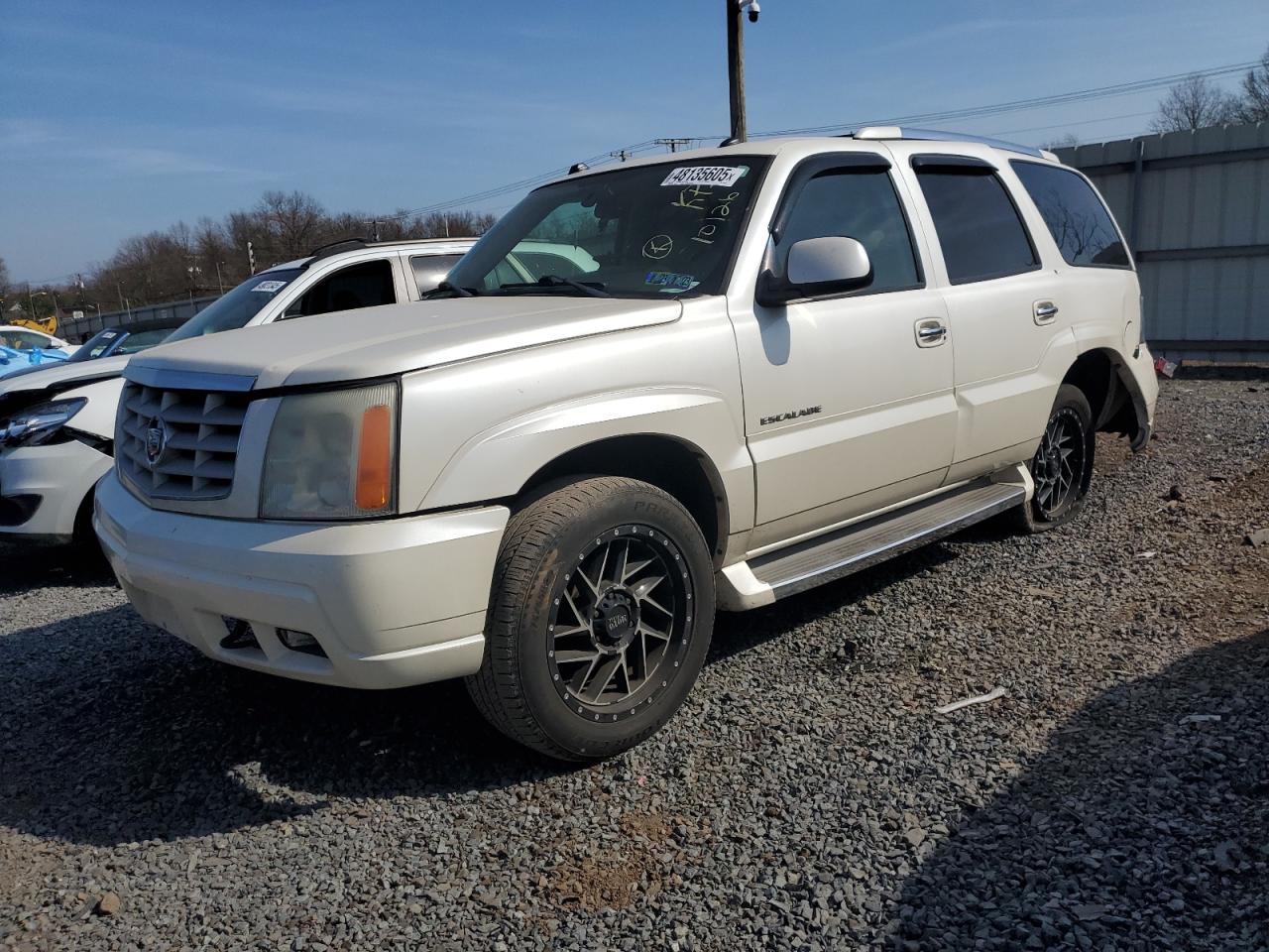 2005 Cadillac Escalade - Image 1