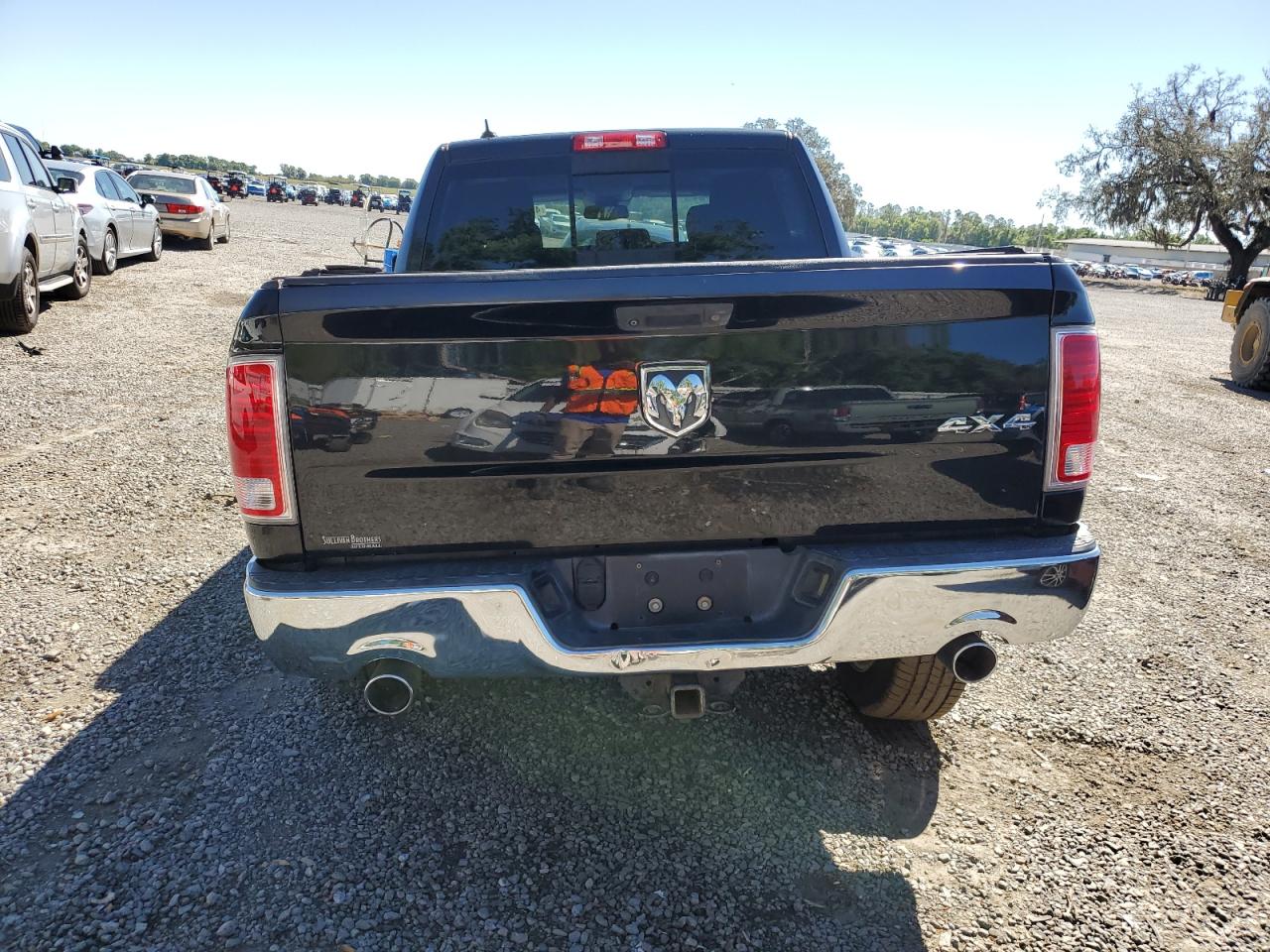 2015 RAM 1500 - Image 6