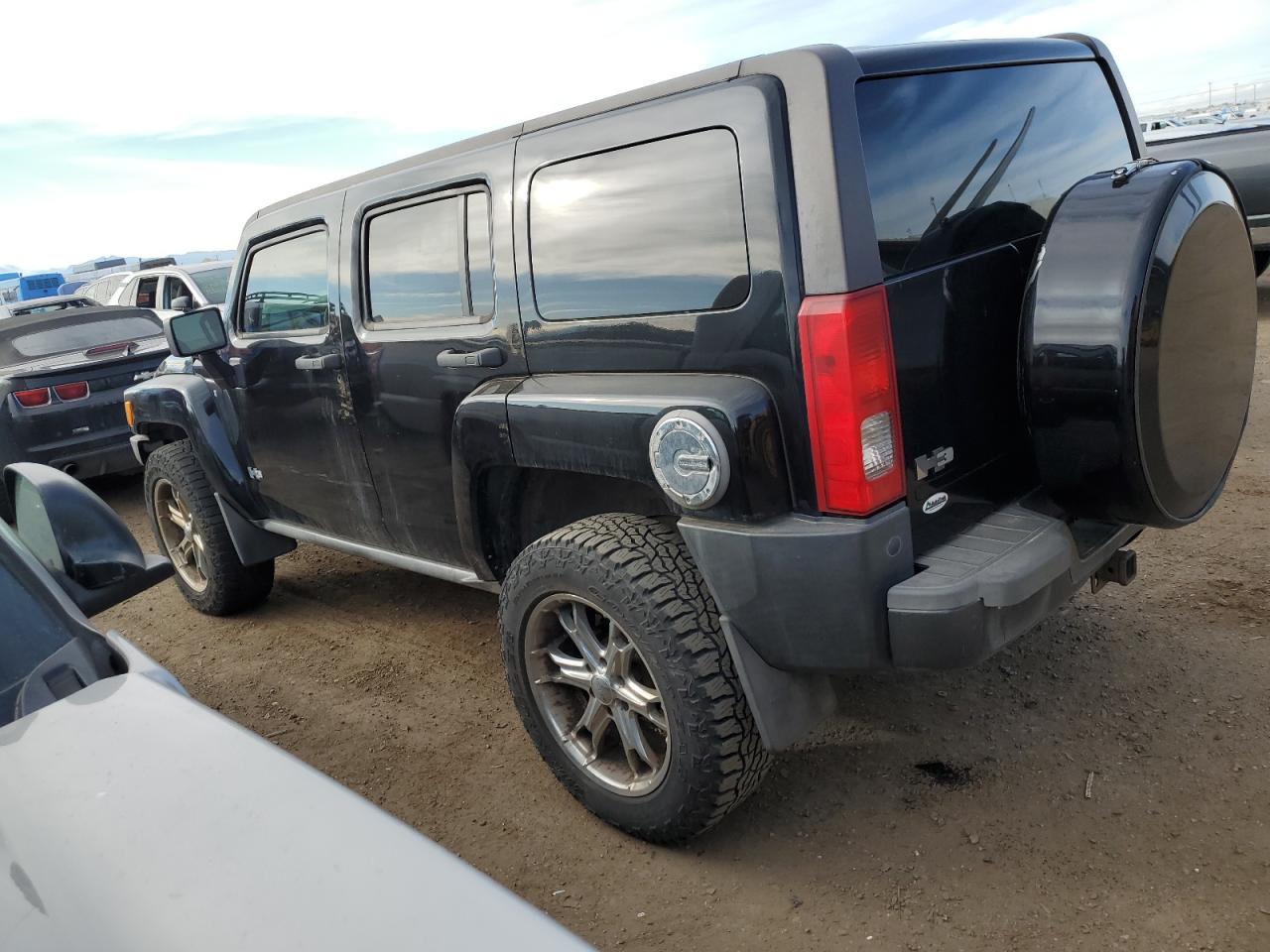 2006 Hummer H3 - Image 2