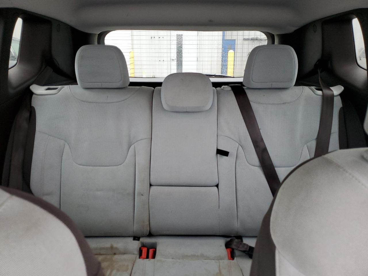 2015 Jeep Renegade - Image 10