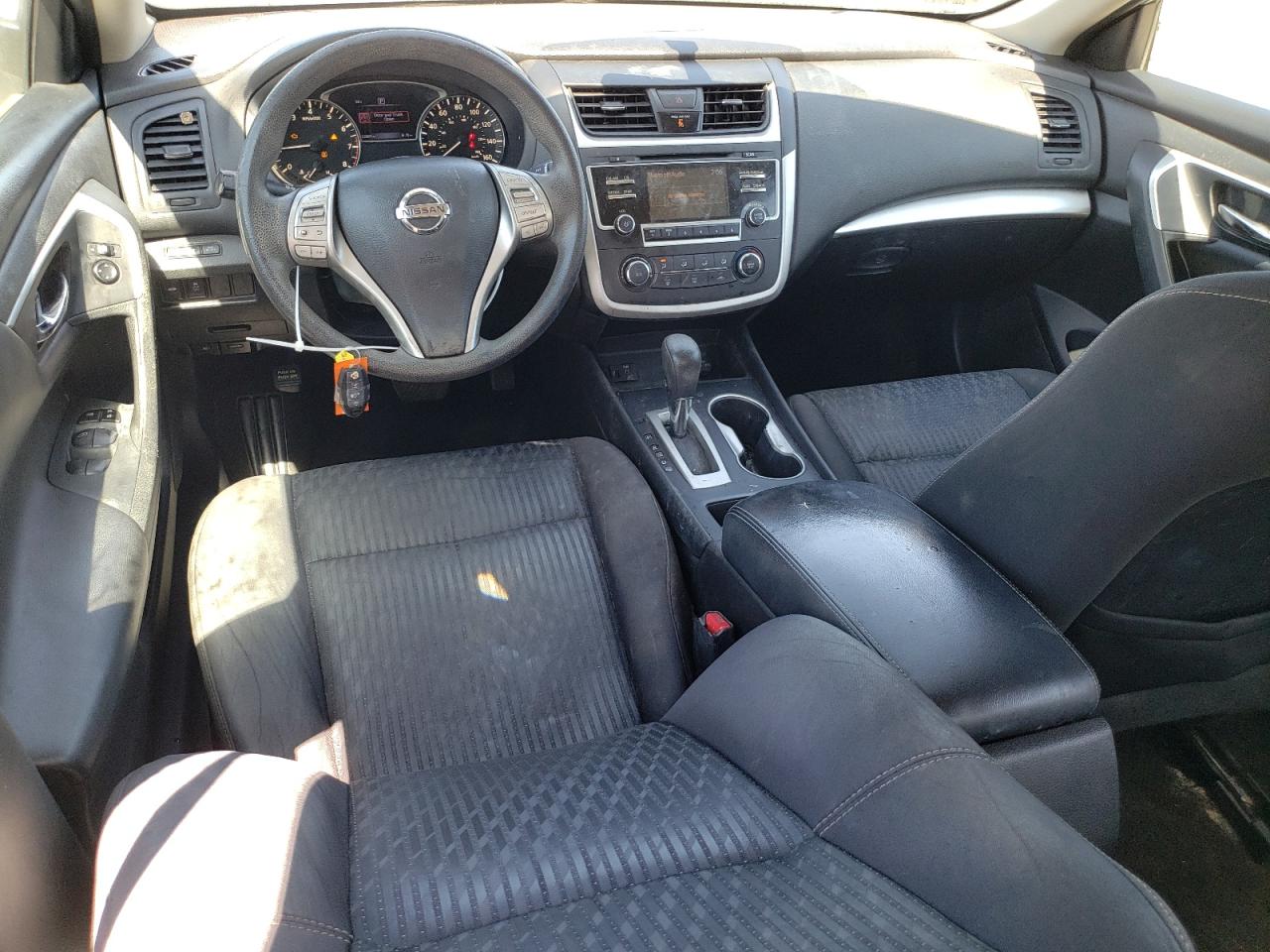 2016 Nissan Altima - Image 8