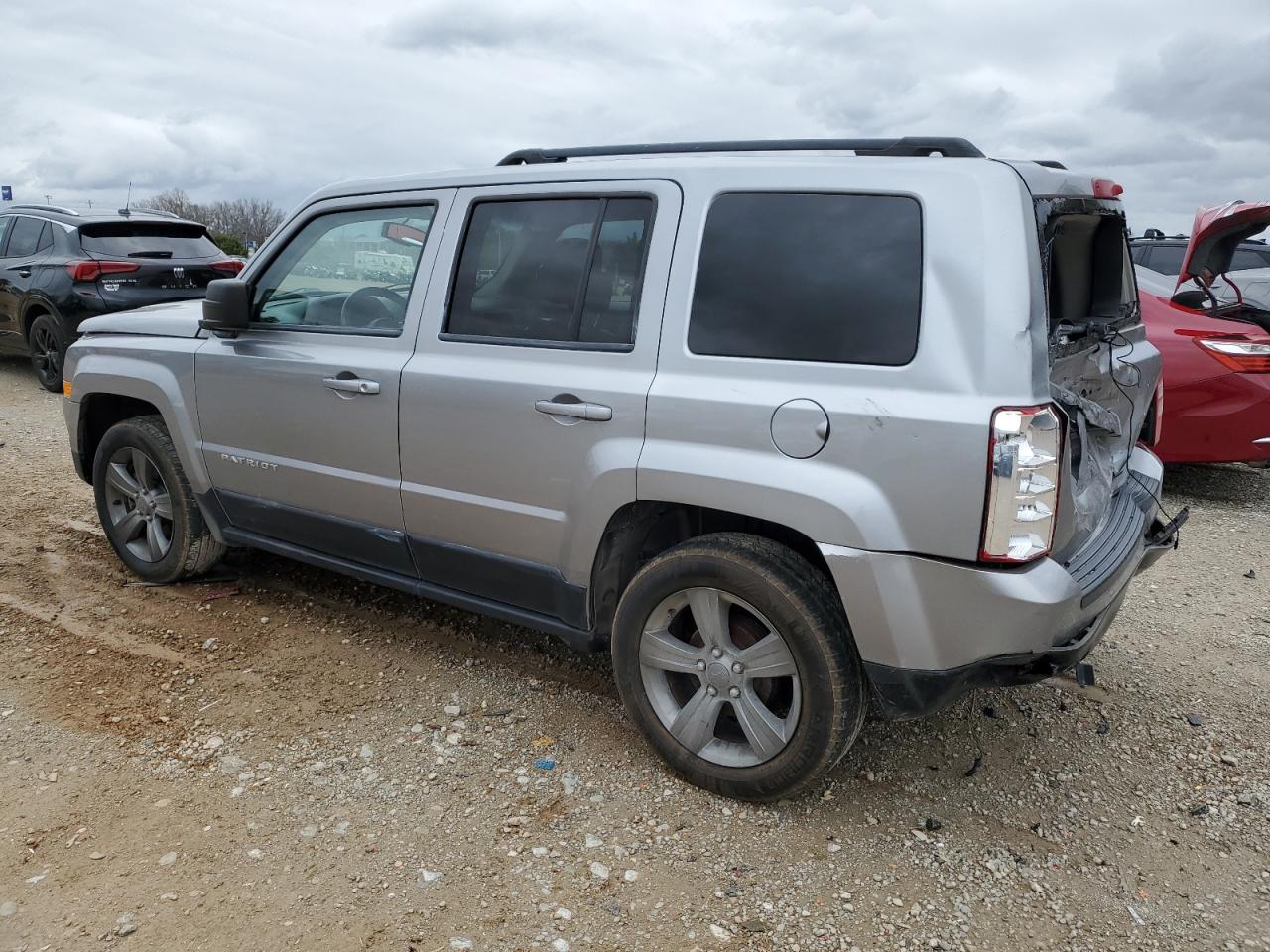 2014 Jeep Liberty (Patriot) - Image 2
