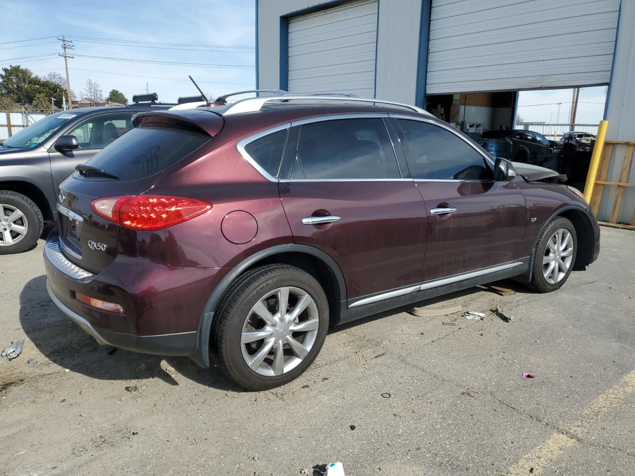 2017 Infiniti QX50 - Image 3