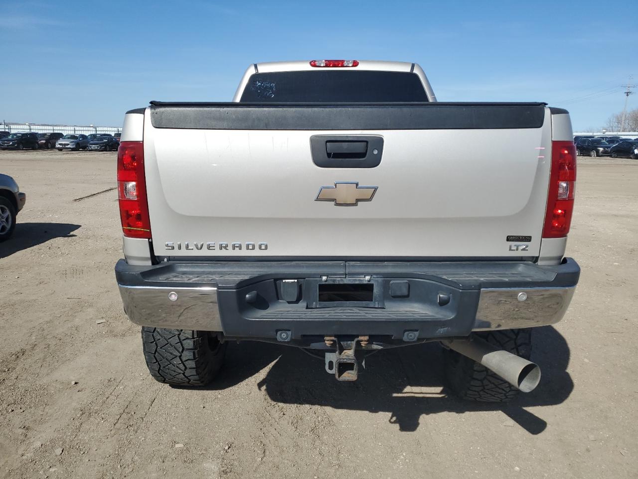 2009 Chevrolet Silverado - Image 6