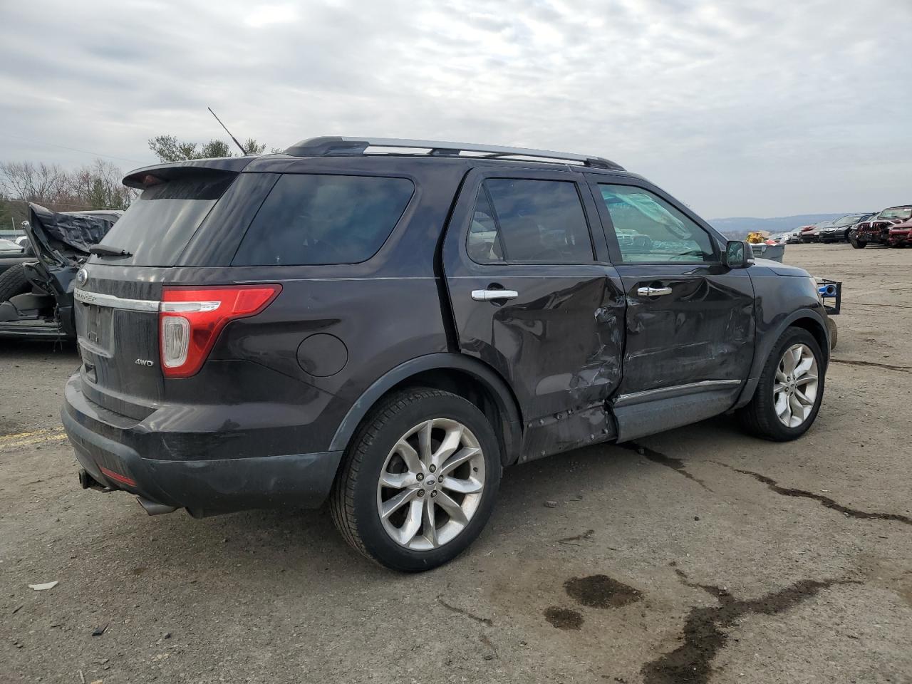 2014 Ford Explorer - Image 3