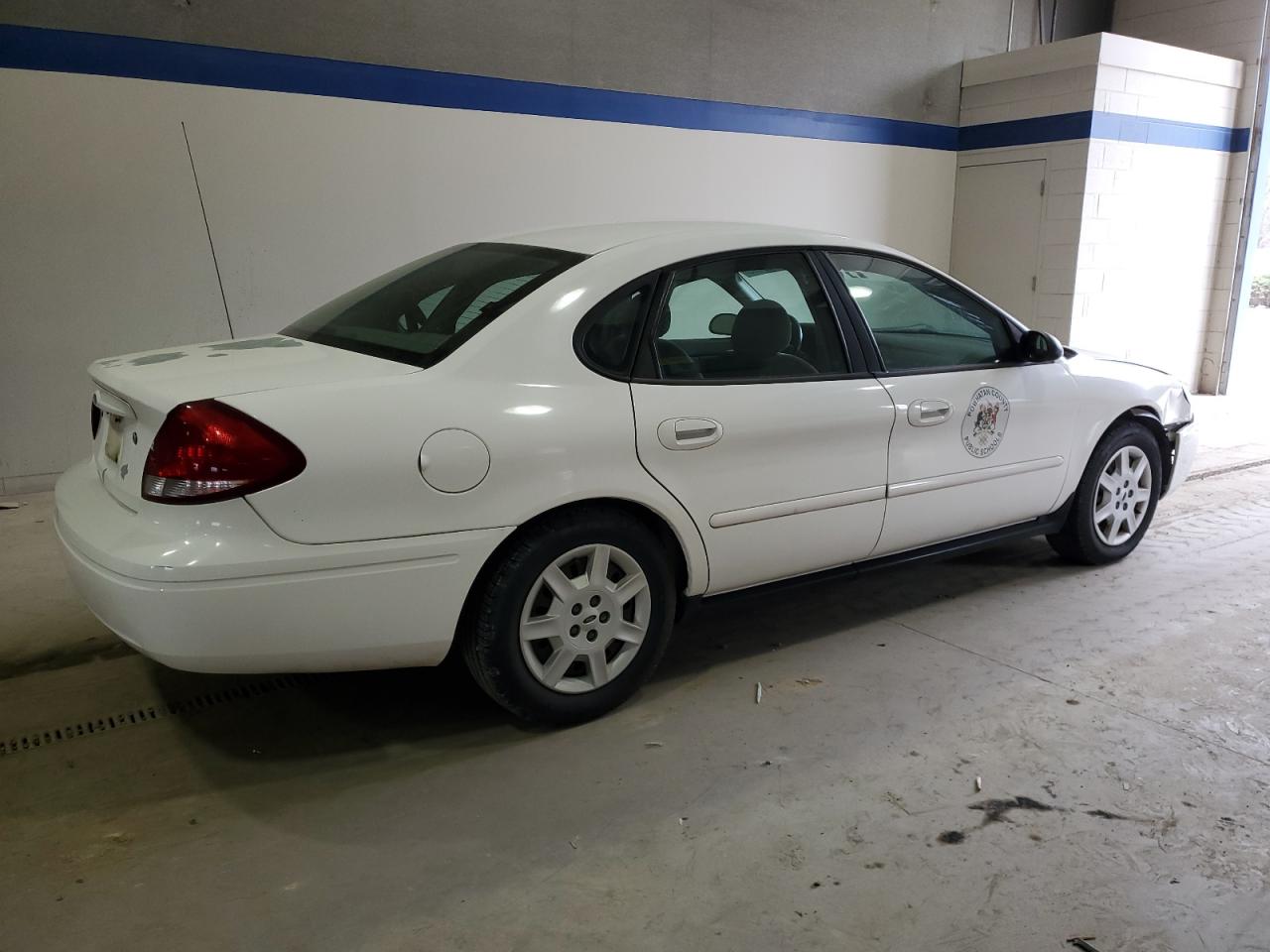 2007 Ford Taurus - Image 3