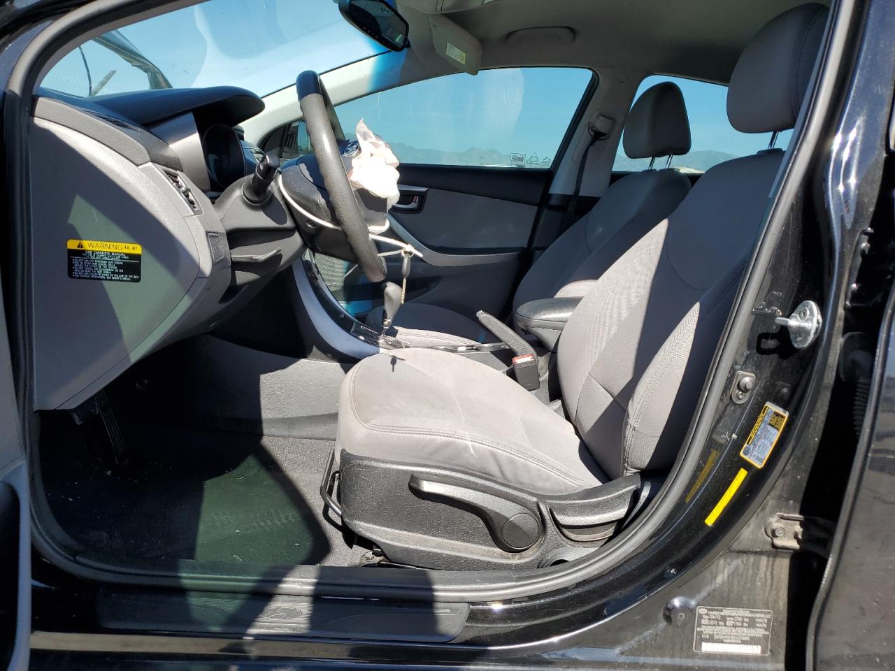 2013 Hyundai Elantra - Image 7