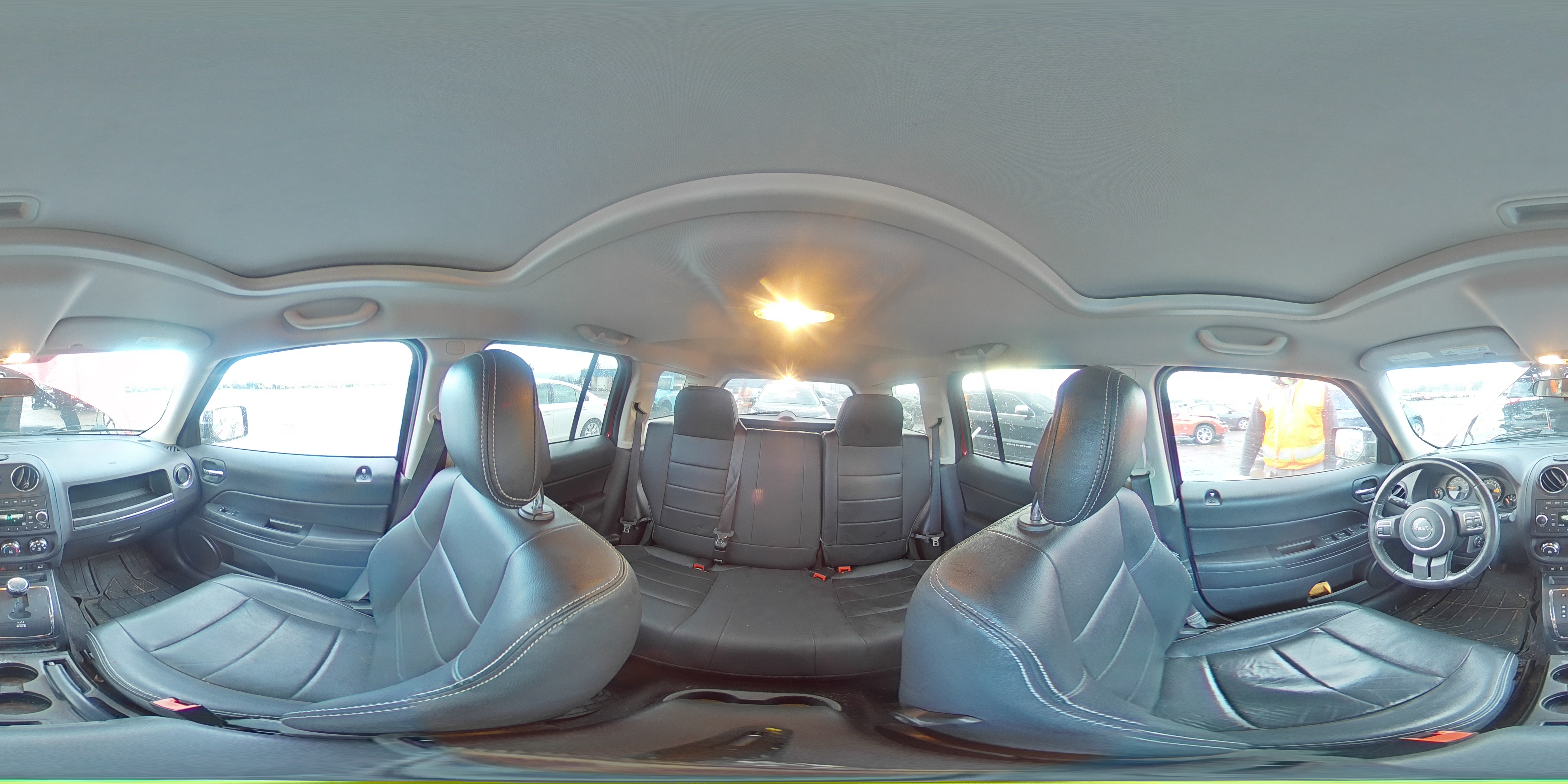 2015 Jeep Liberty (Patriot) - Image 13