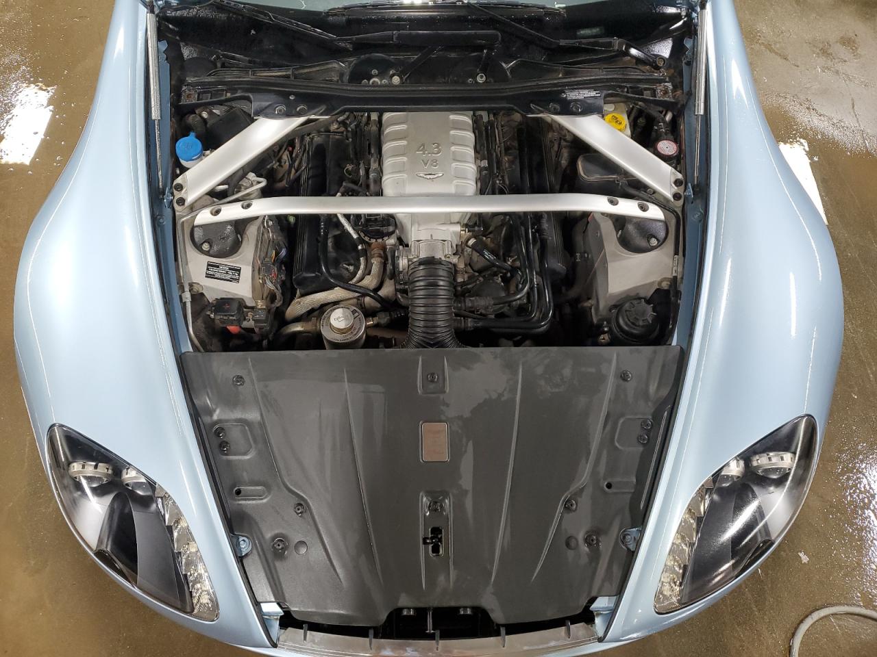 2008 Aston Martin Vantage - Image 11