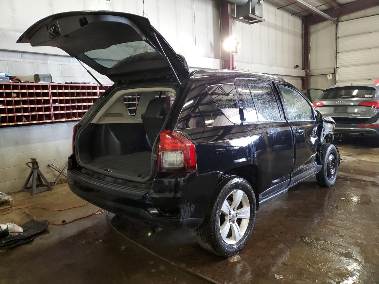 2014 Jeep Compass - Image 3