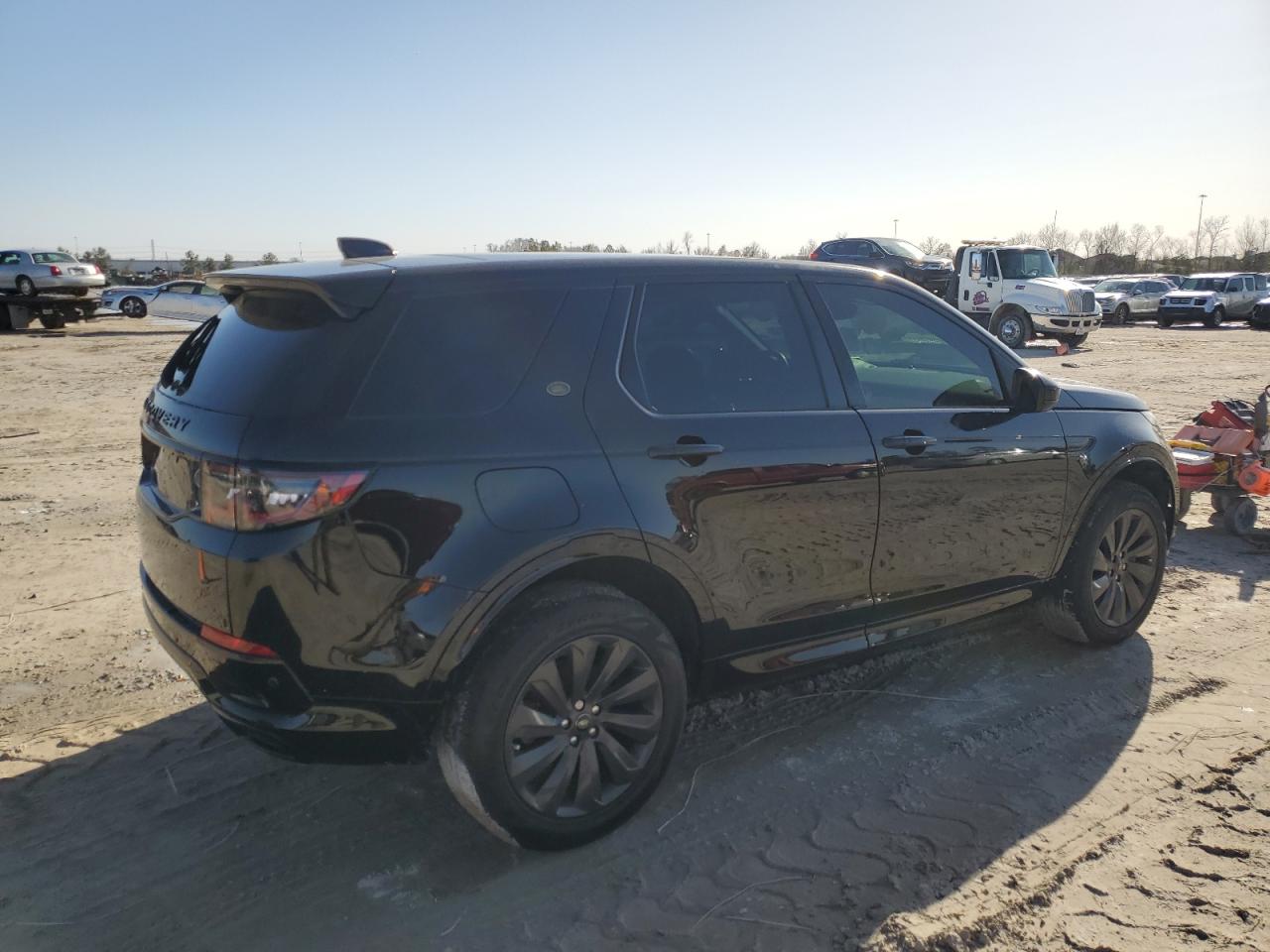 2020 Land Rover Discovery - Image 3