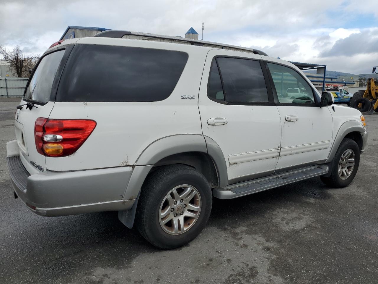 2003 Toyota Sequoia - Image 3