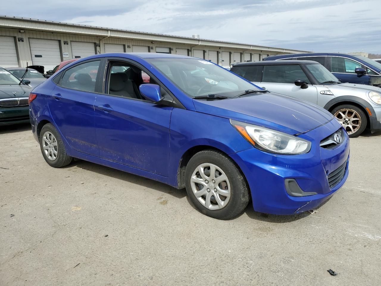 2014 Hyundai Accent - Image 4