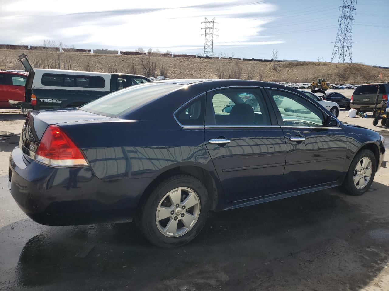 2011 Chevrolet Impala - Image 3