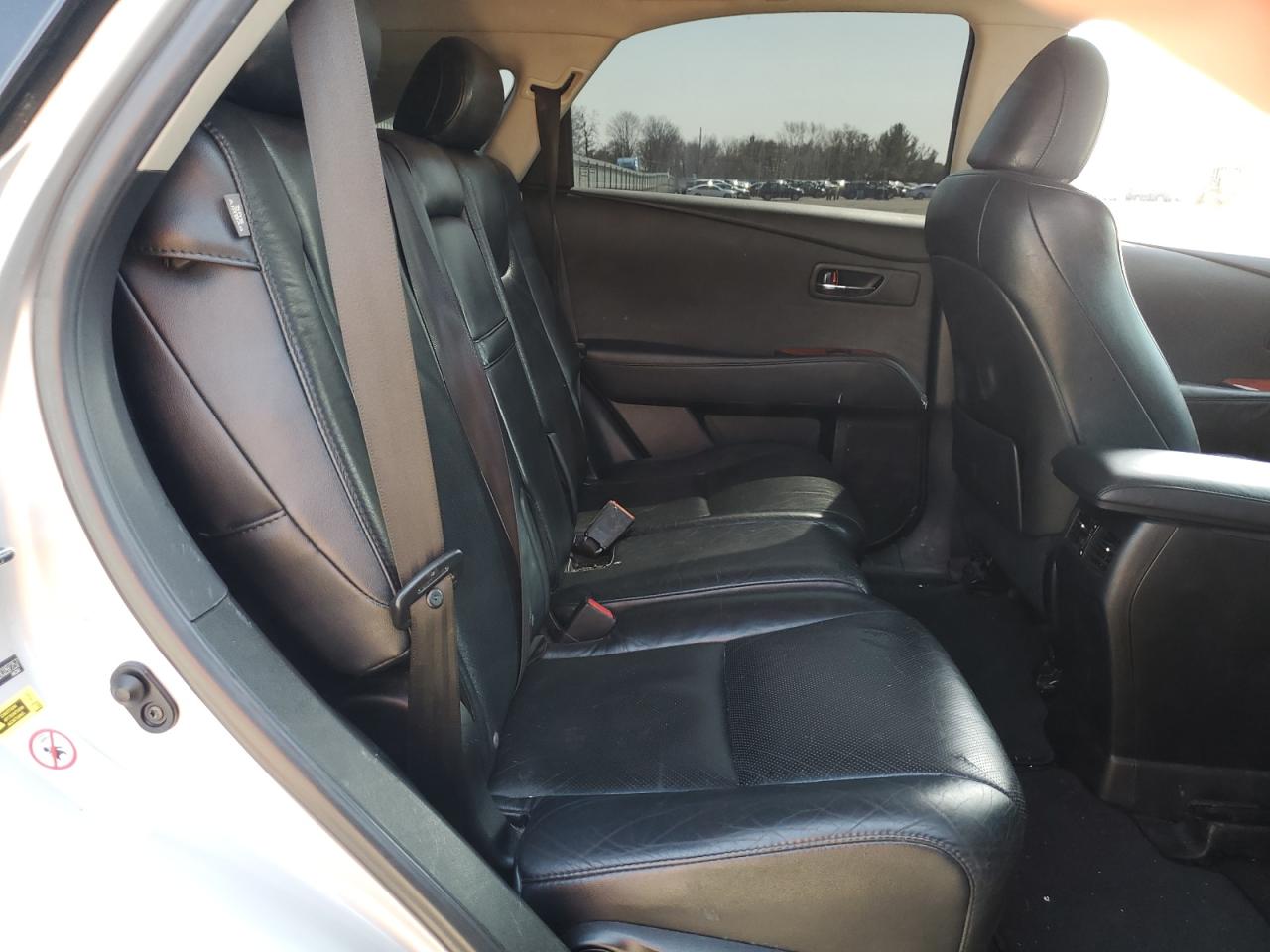 2011 Lexus RX - Image 11