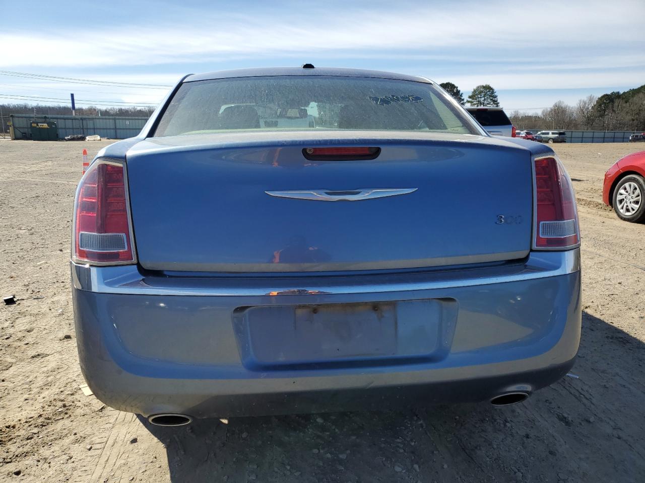 2011 Chrysler 300 - Image 6