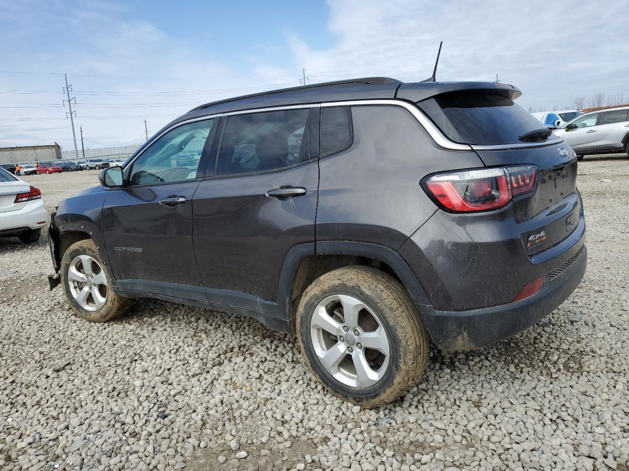 2017 Jeep Compass - Image 2