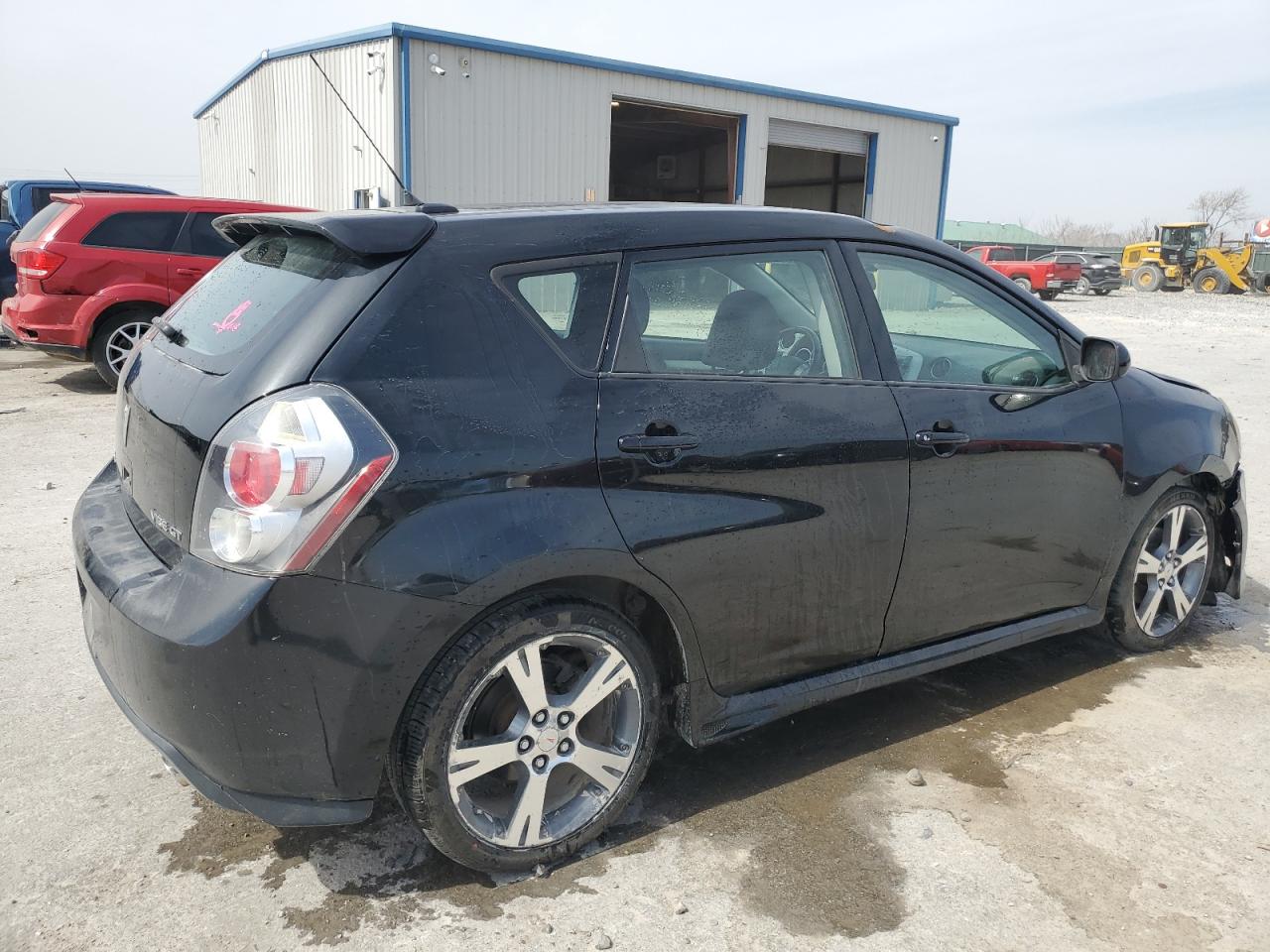 2010 Pontiac Vibe - Image 3