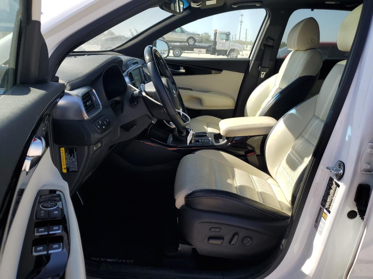 2018 Kia Sorento - Image 7