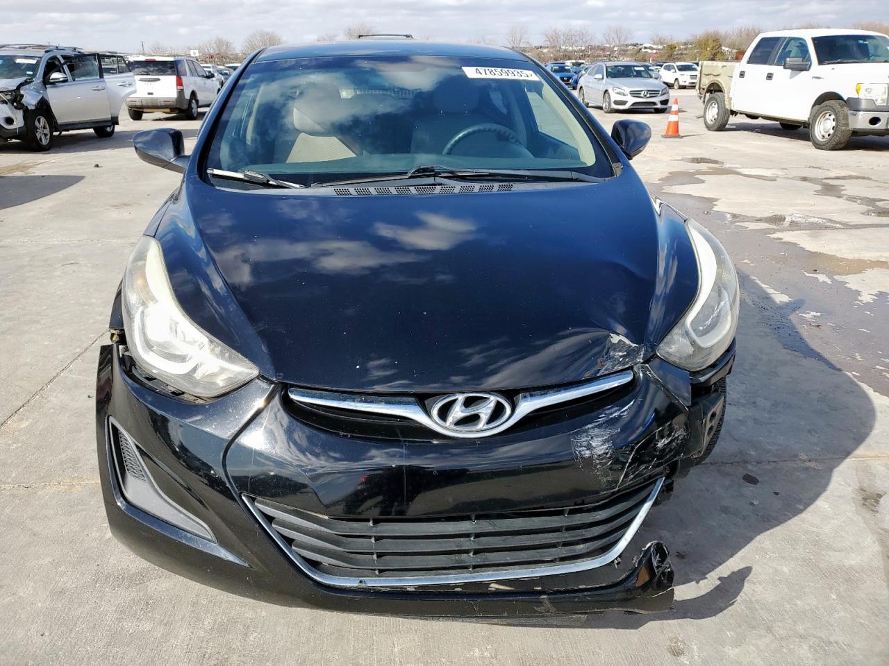 2016 Hyundai Elantra - Image 5