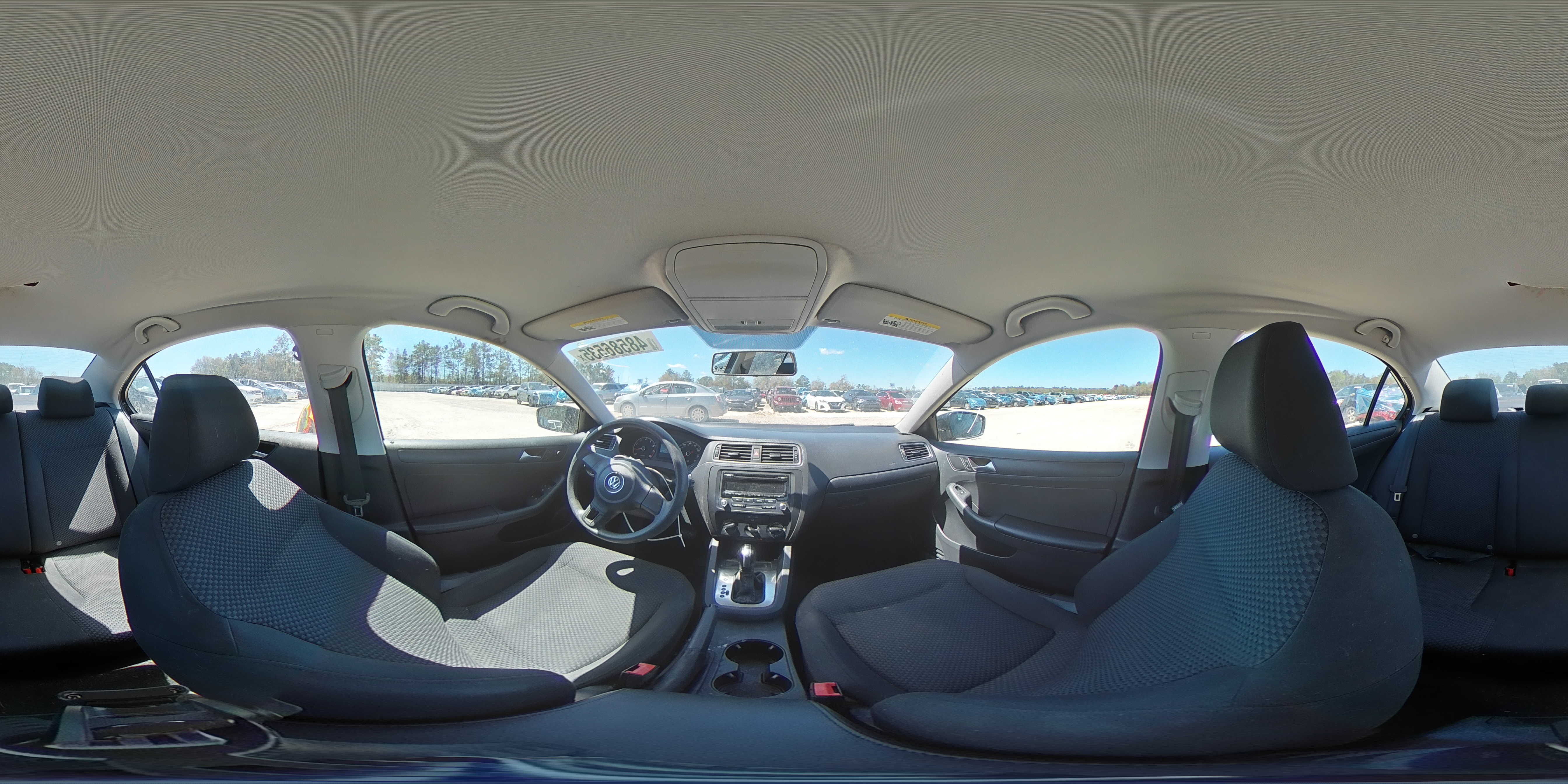 2014 Volkswagen Jetta - Image 16