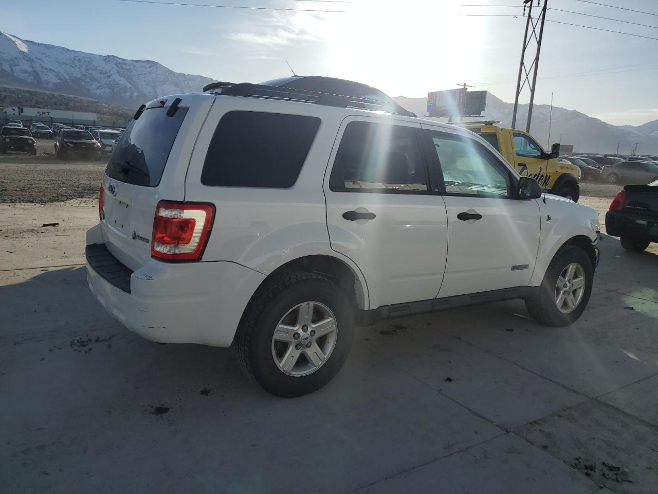 2008 Ford Escape - Image 3
