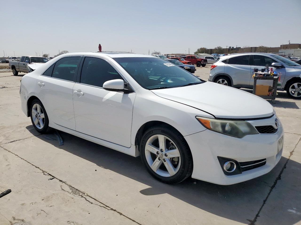 2014 Toyota Camry - Image 4