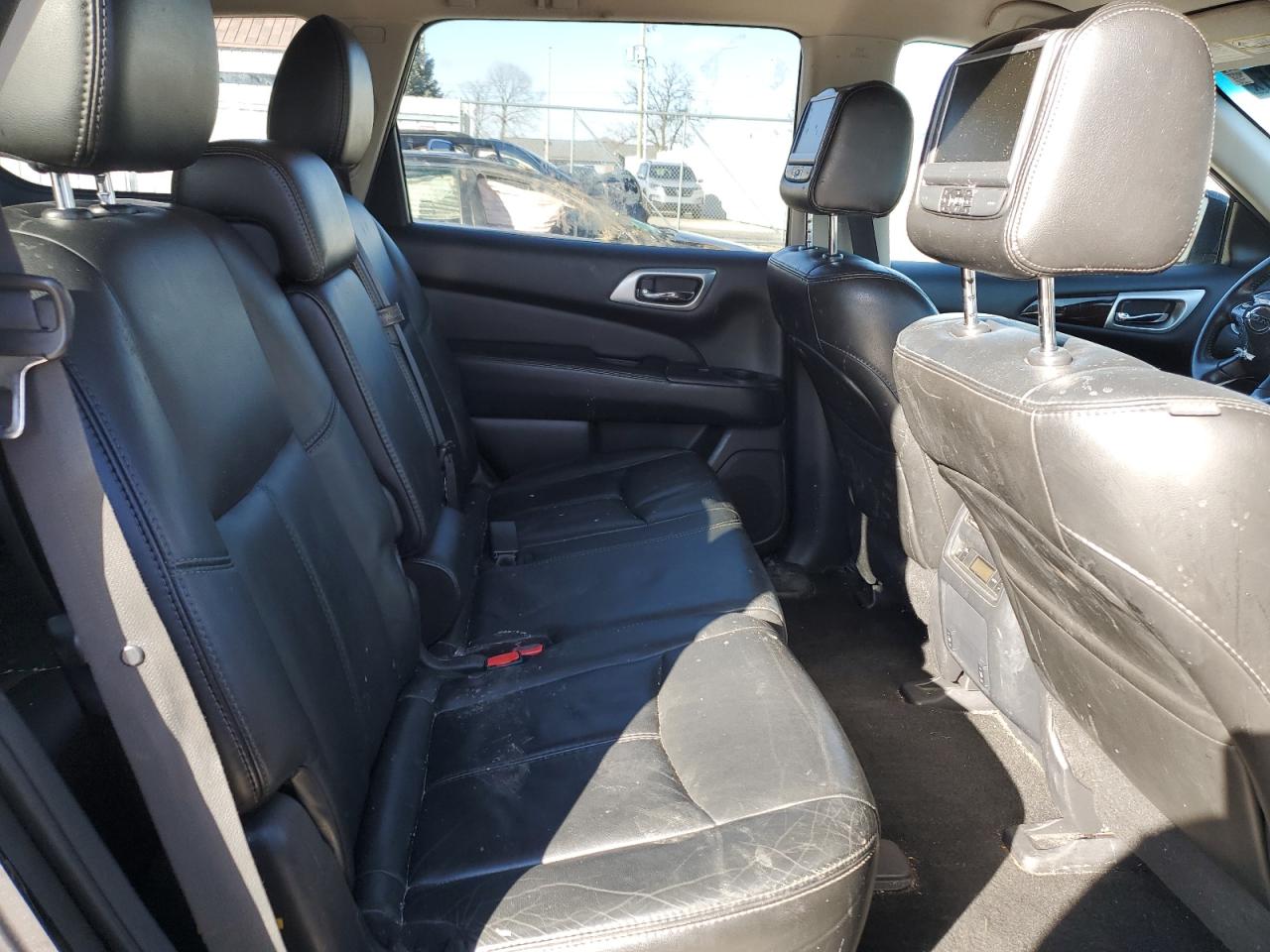 2014 Nissan Pathfinder - Image 12