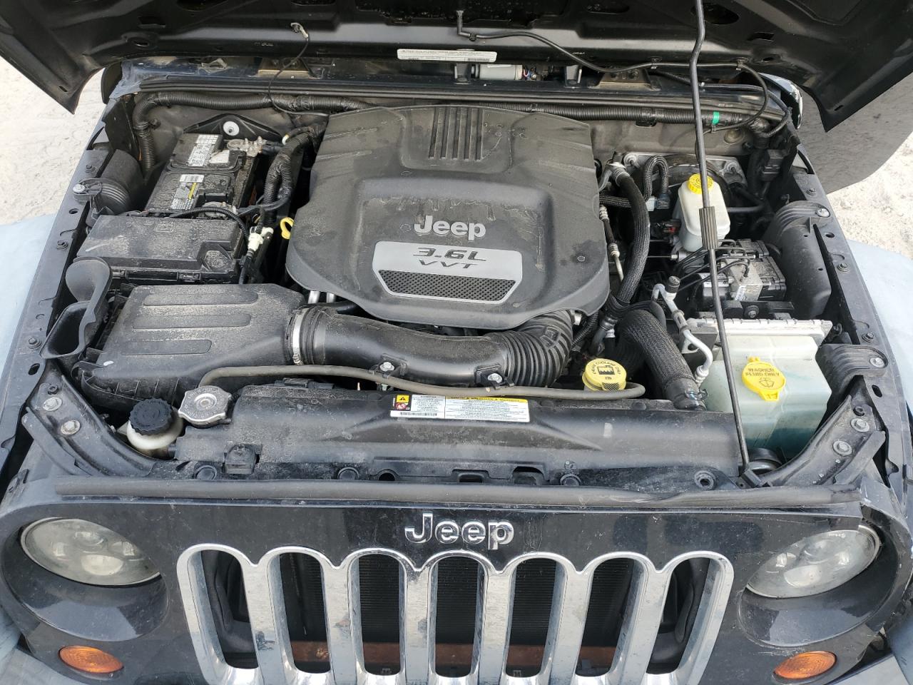 2012 Jeep Wrangler - Image 13