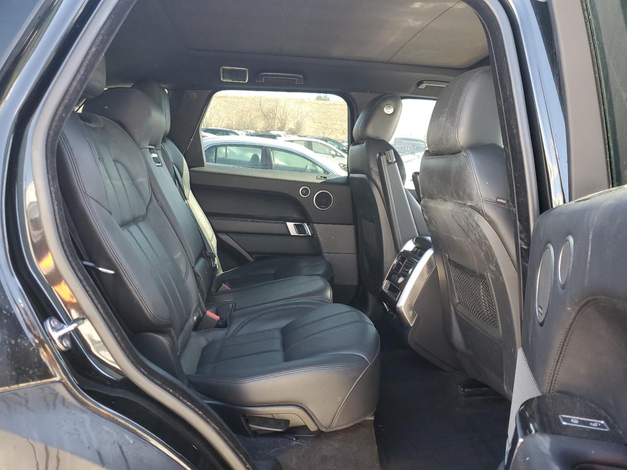 2017 Land Rover Range Rover - Image 11