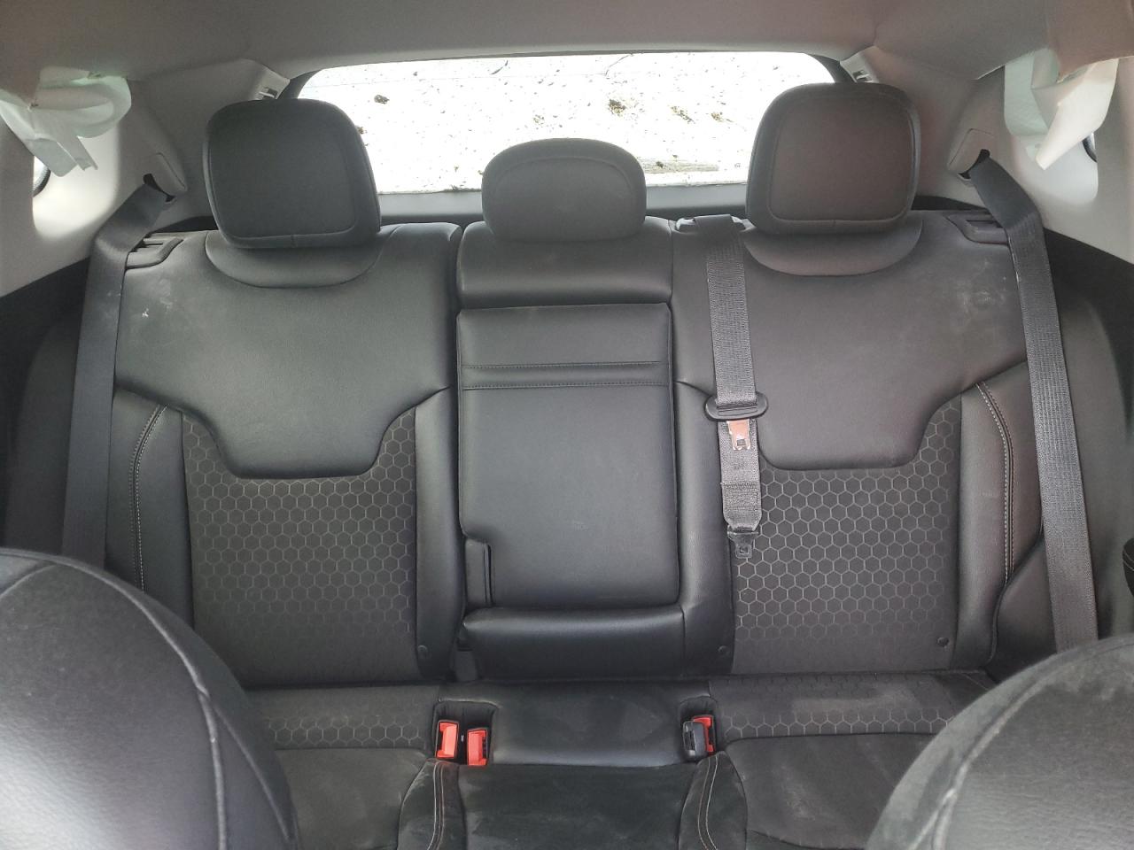 2018 Jeep Compass - Image 10