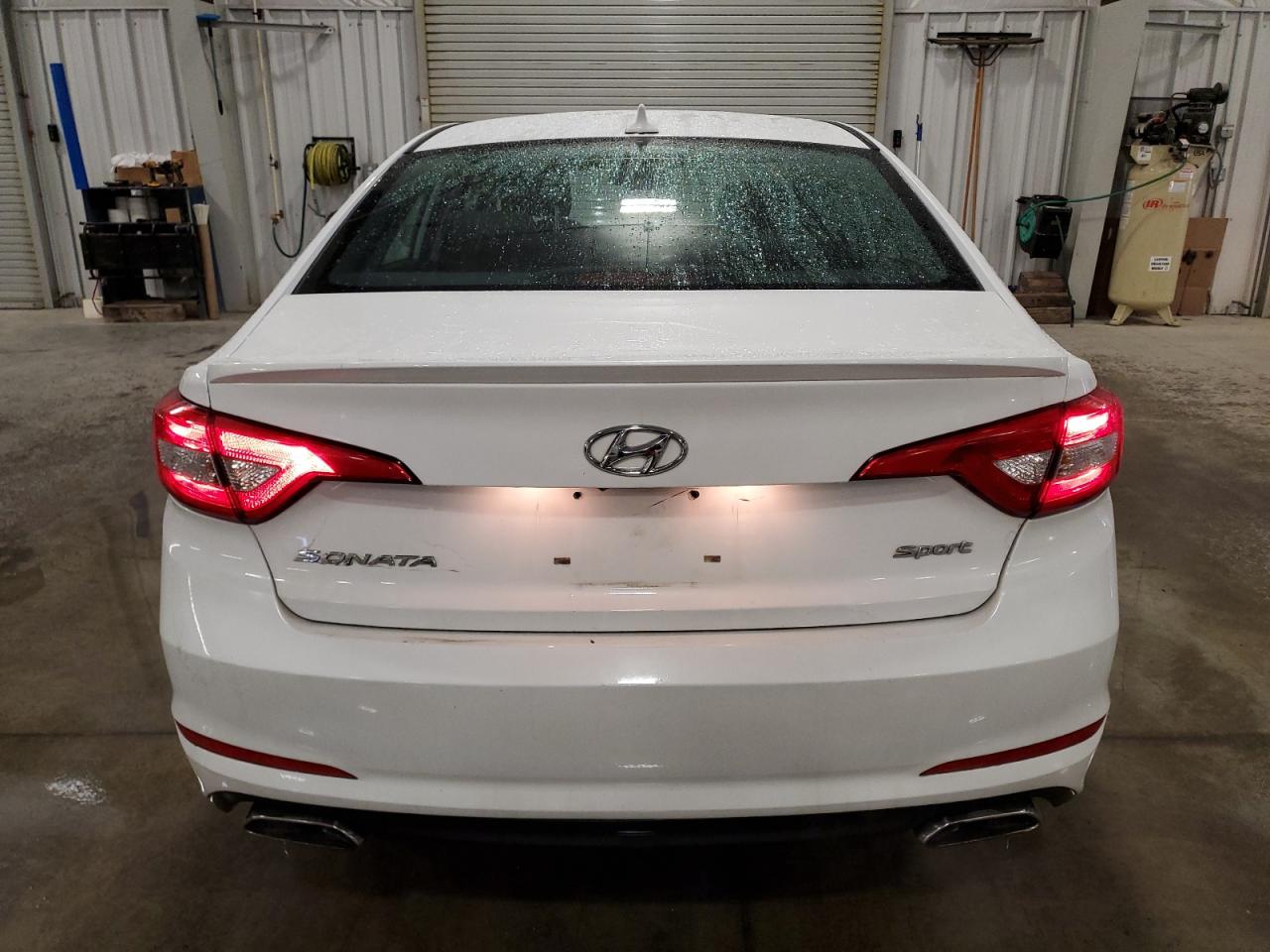 2015 Hyundai Sonata - Image 6