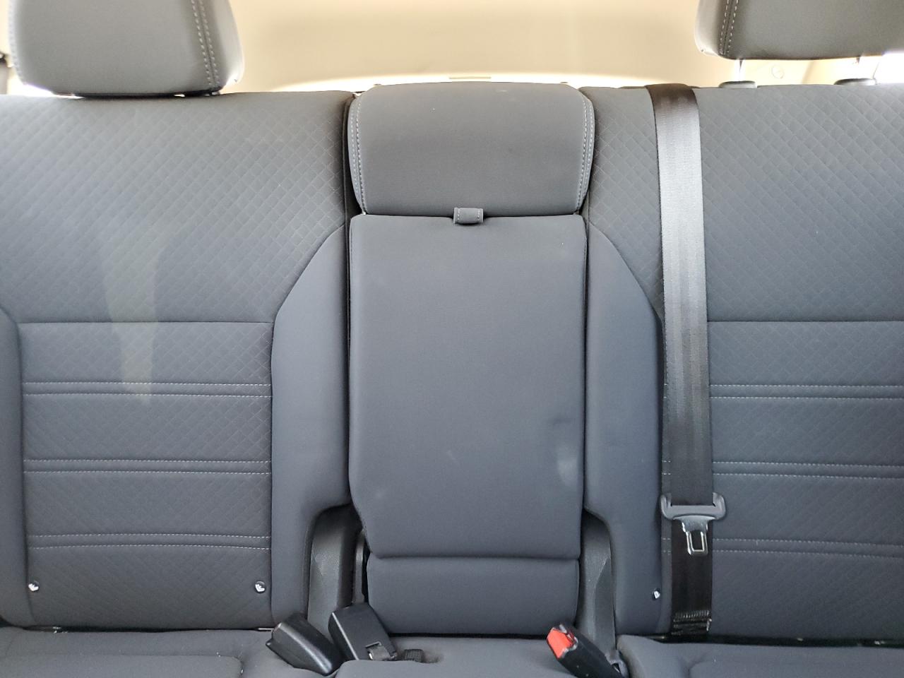 2017 Kia Sorento - Image 10