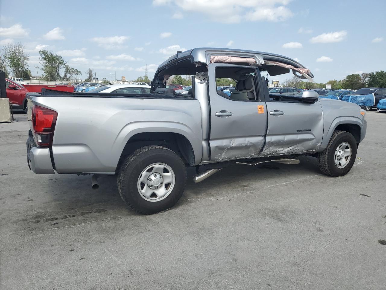2019 Toyota Tacoma - Image 3