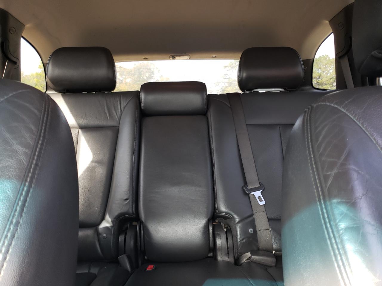 2011 Hyundai Santa Fe - Image 10