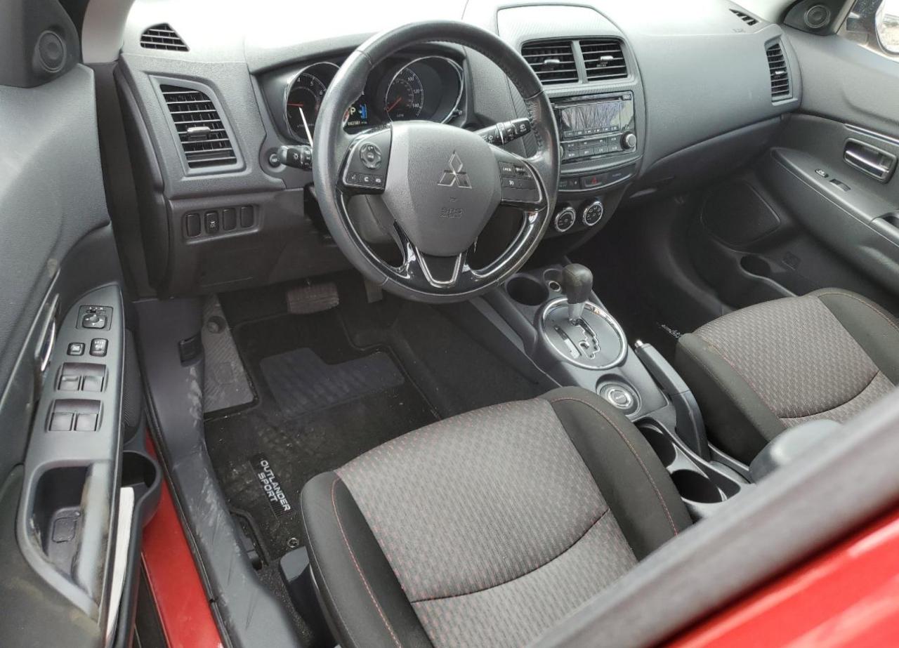 2017 Mitsubishi Outlander - Image 8