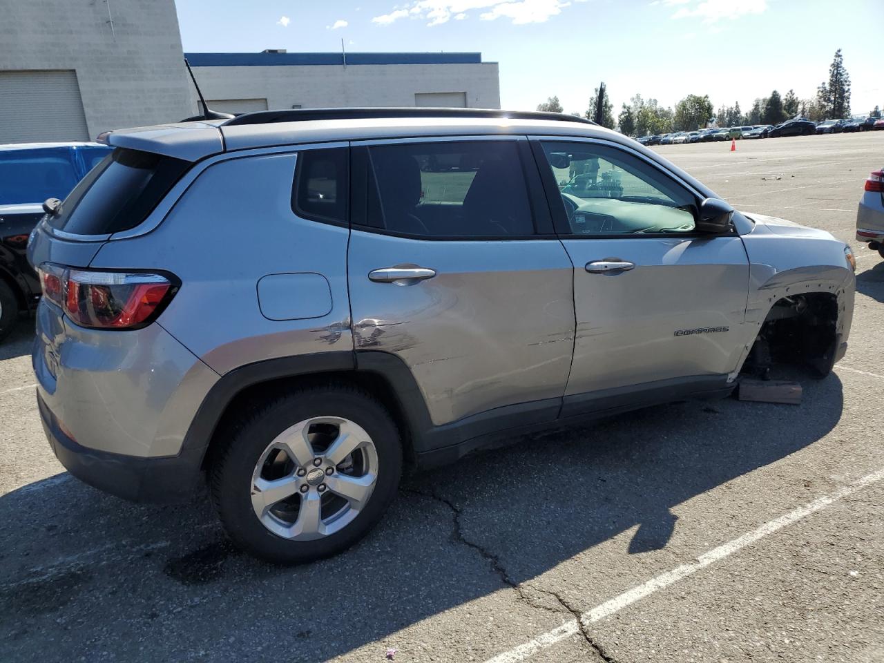 2018 Jeep Compass - Image 3