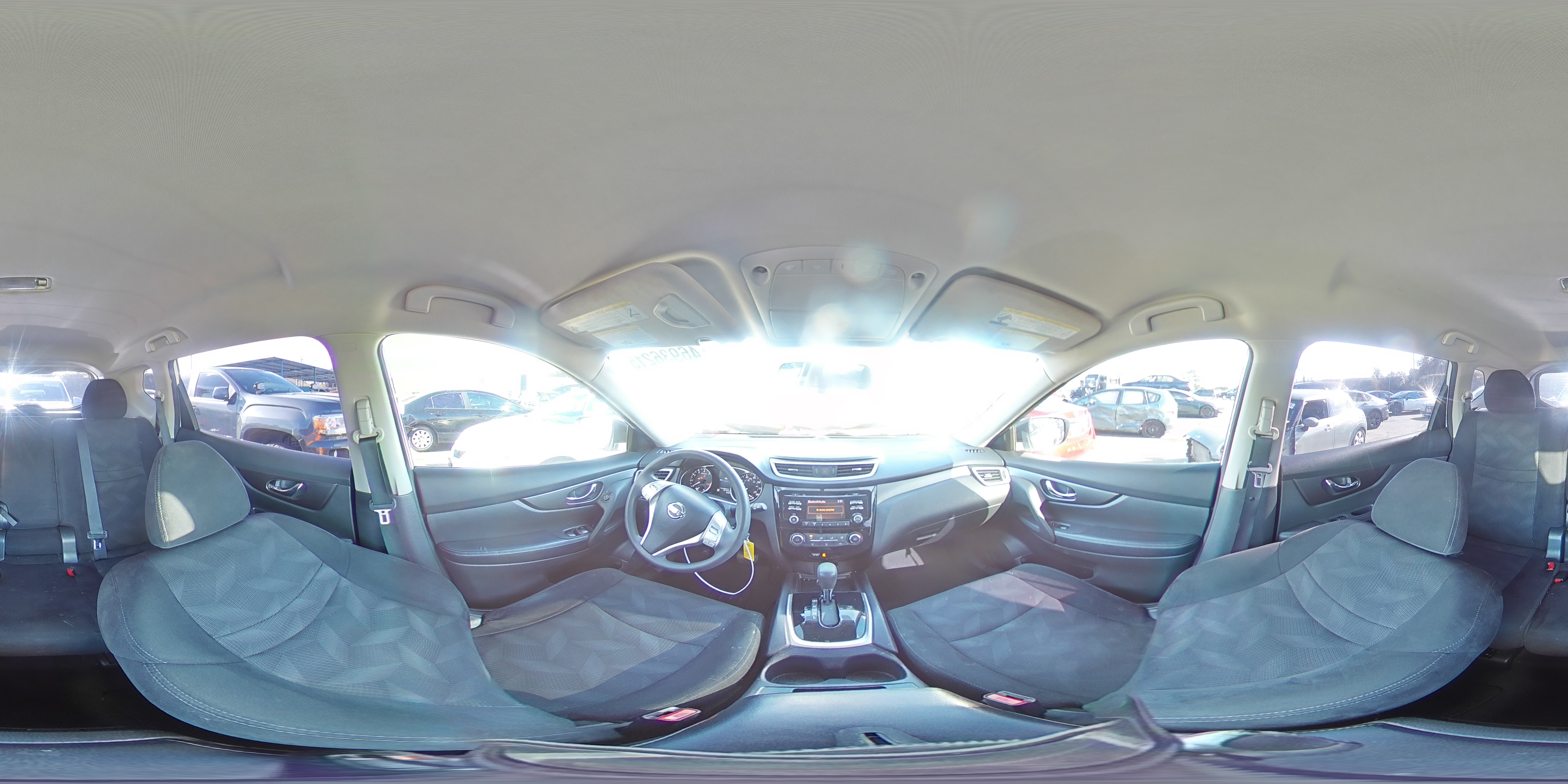 2016 Nissan Rogue - Image 14