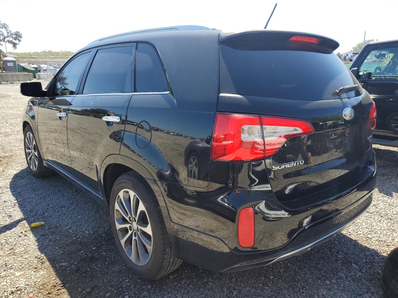 2014 Kia Sorento - Image 2