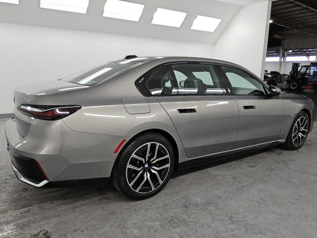  BMW 7 SERIES 2024 Серый