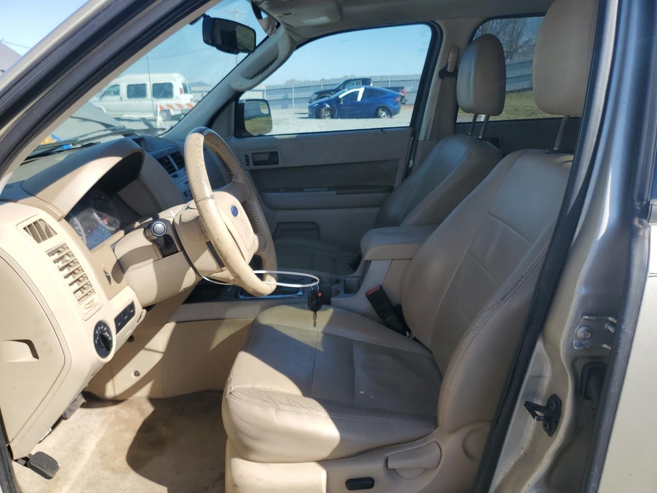 2011 Ford Escape - Image 7
