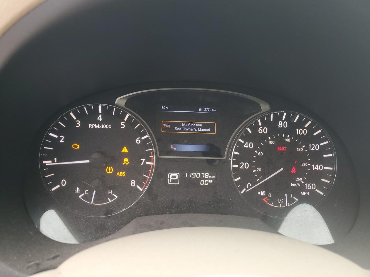 2015 Nissan Altima - Image 9